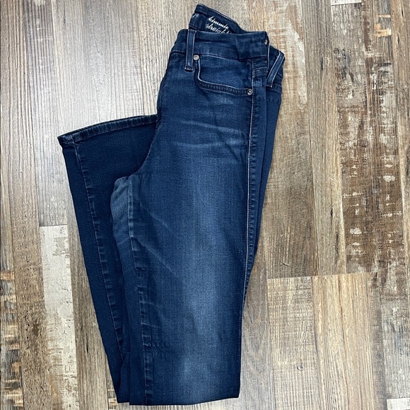 7 For All Mankind Emma Straight Leg Jeans Ladies Size 27/ 4 US - Picture 2 of 6